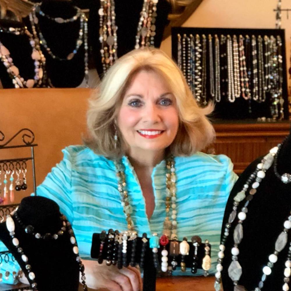 Meet your Posher, Lynda